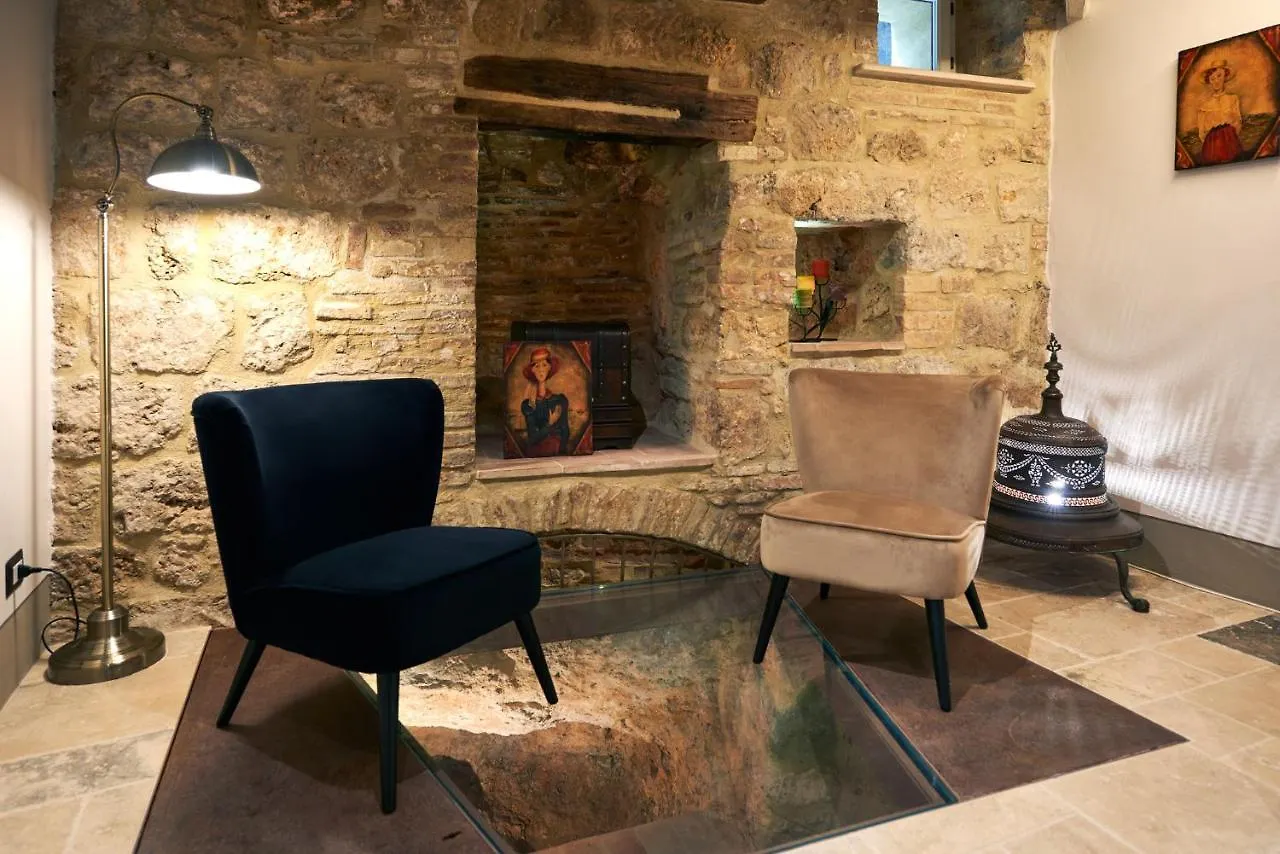 Palazzo Pio III - Residenza D'Epoca Bed & Breakfast Sarteano