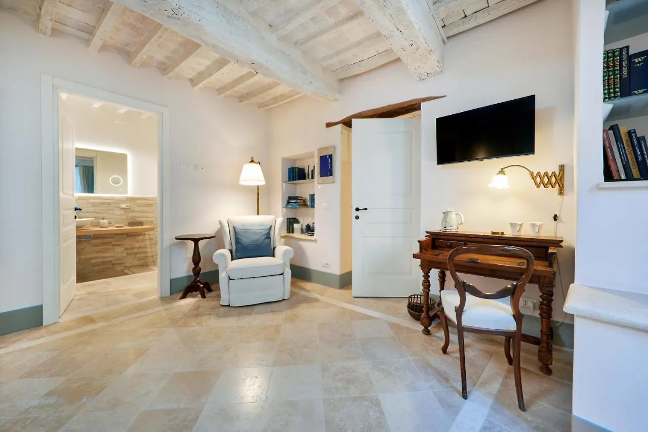 Palazzo Pio III - Residenza D'Epoca Bed & Breakfast Sarteano