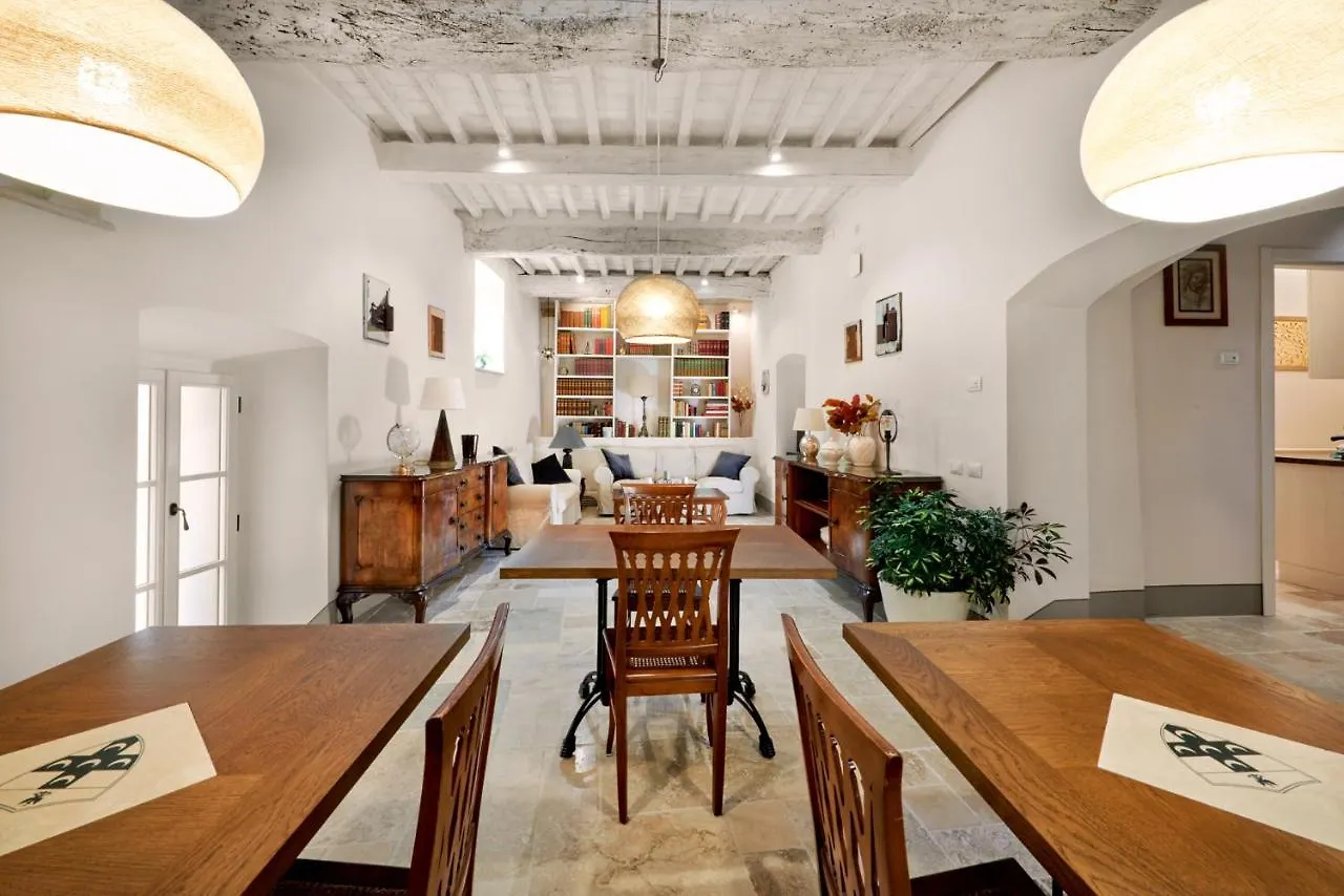 Palazzo Pio III - Residenza D'Epoca Bed & Breakfast Sarteano