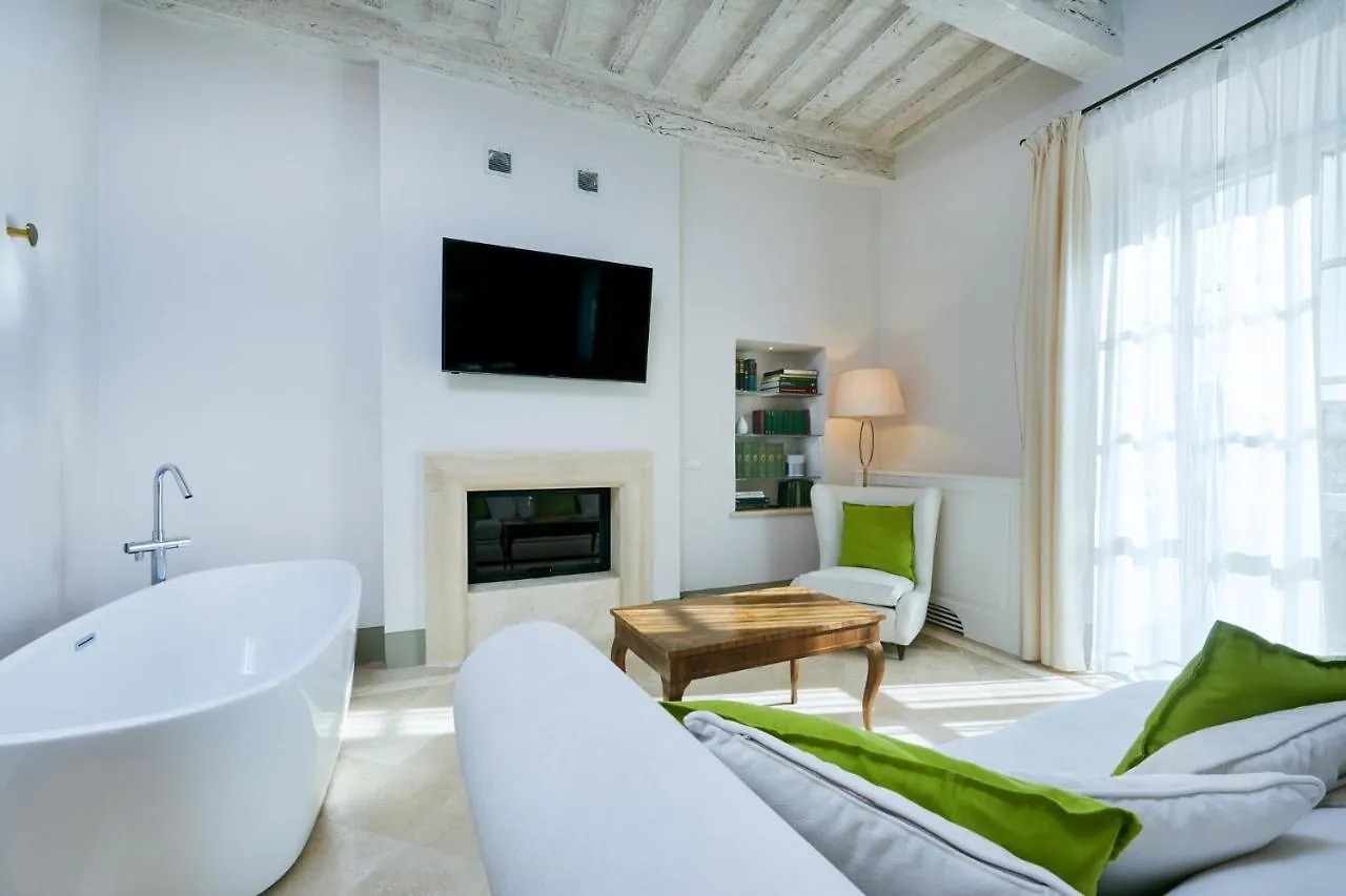 Palazzo Pio III - Residenza D'Epoca Bed & Breakfast Sarteano Italy