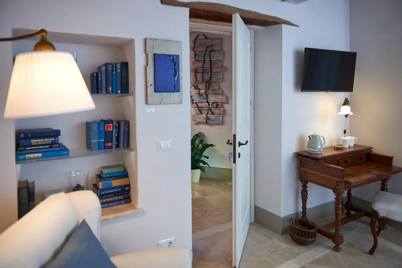 Palazzo Pio III - Residenza D'Epoca Bed & Breakfast Sarteano Italy